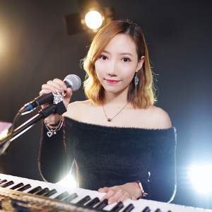 希腊毛茸茸的逼射精
